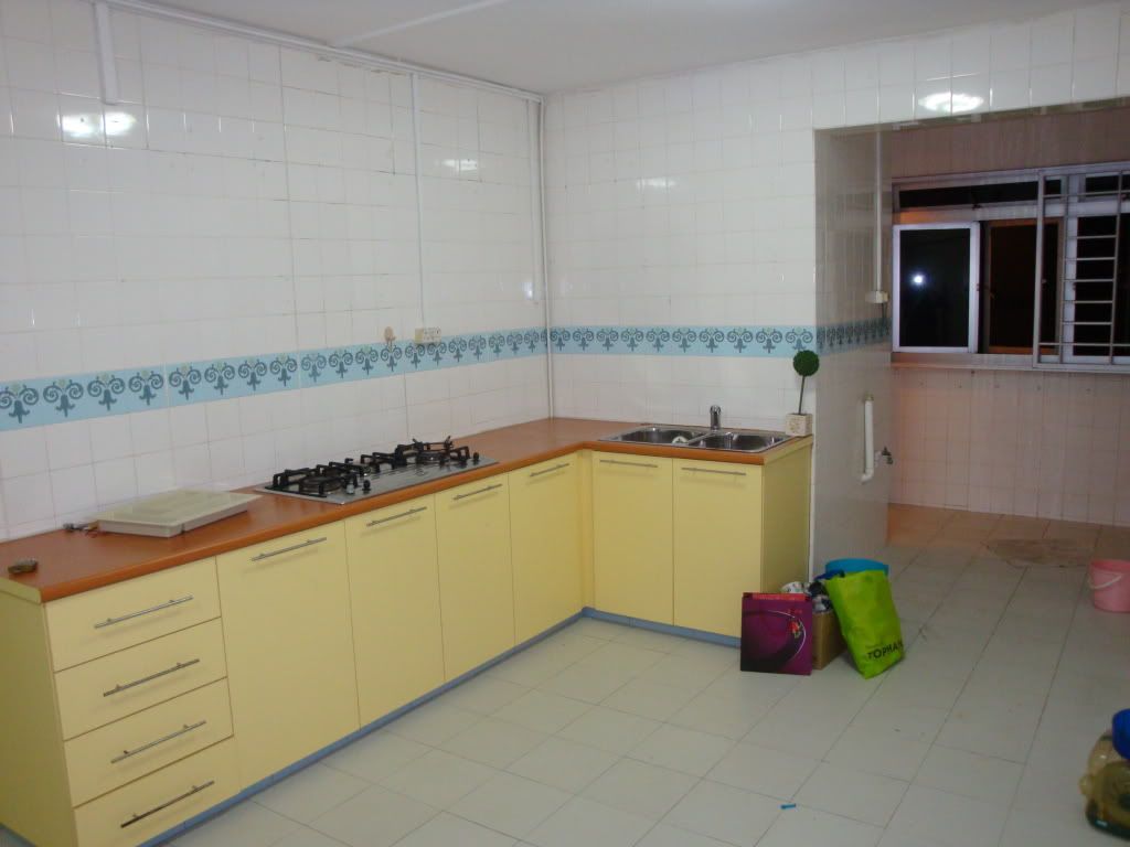 Kitchen2.jpg