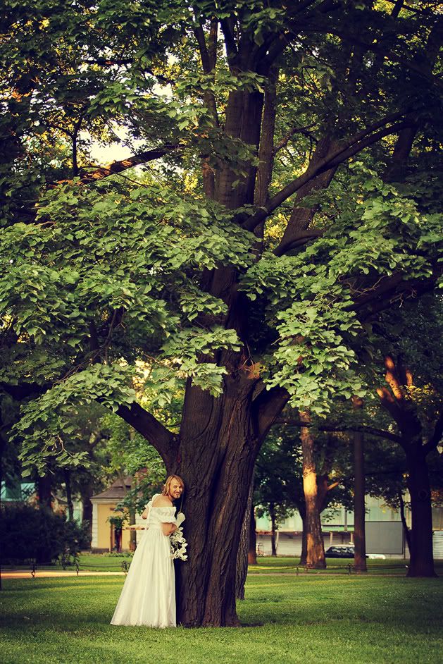 lady in white