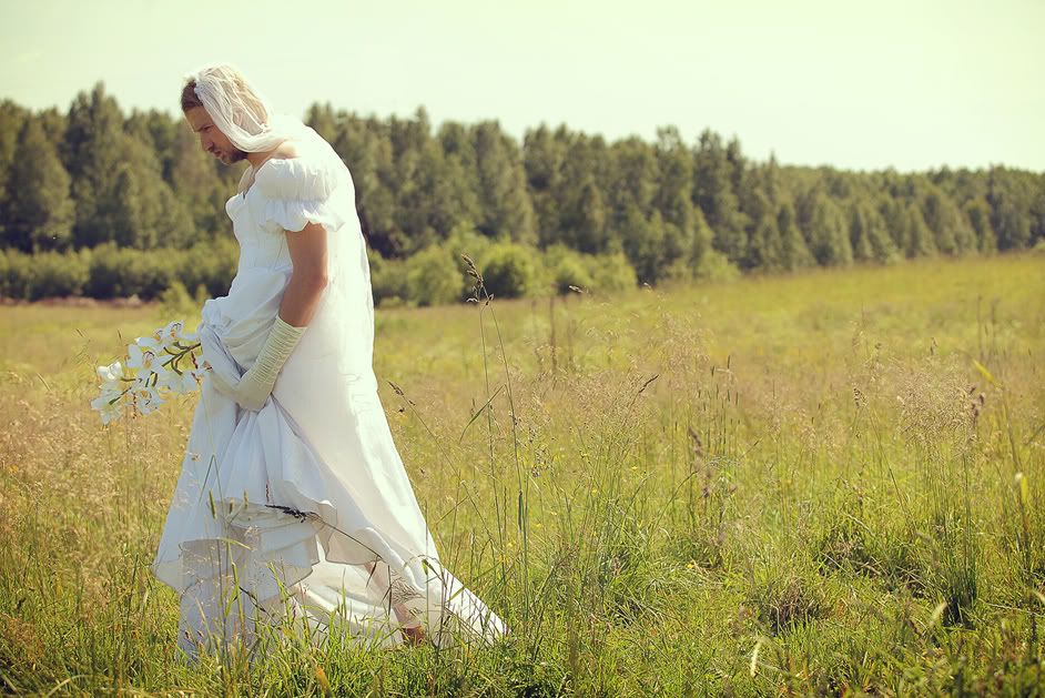 lady in white