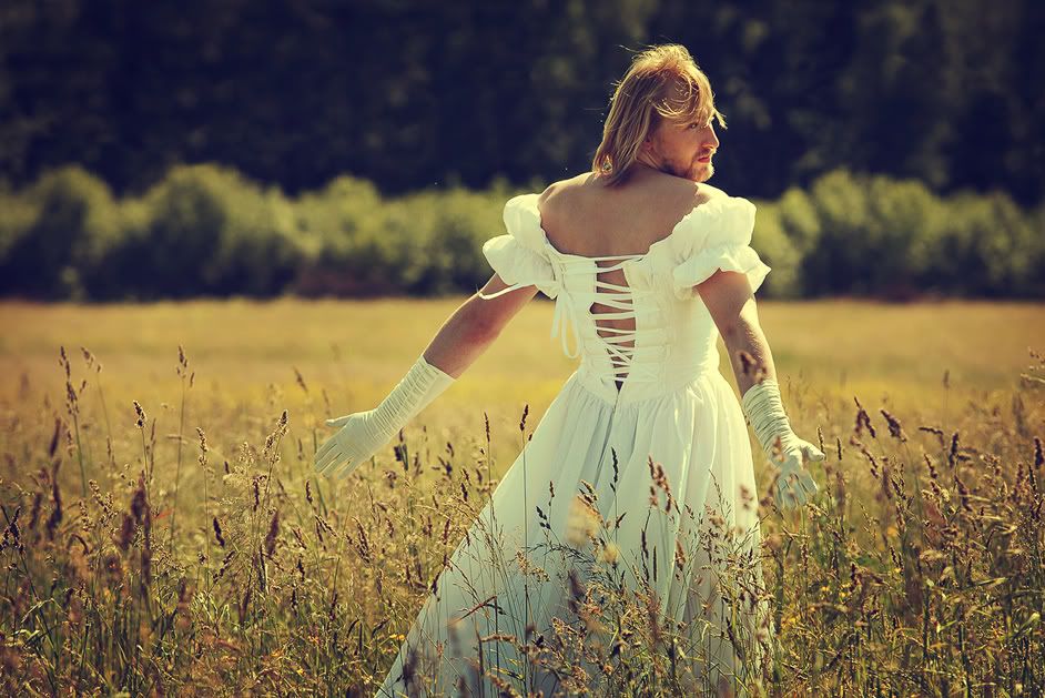 lady in white